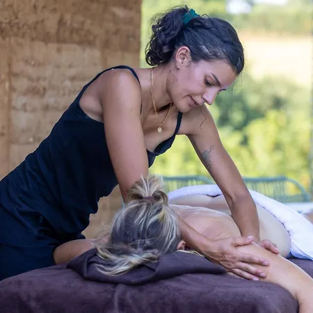 Les Safranieres Eco-lodge D'exception Eau Gerendaház Sauveterre-de-Rouergue